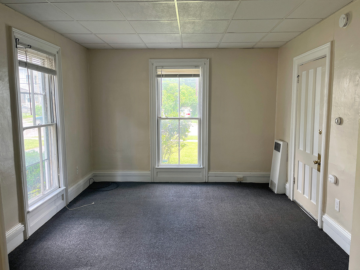 45 Maple #1 - Living